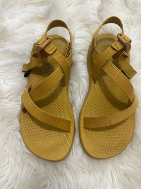 Chaco Women's Yellow Mustard Strappy Sandals